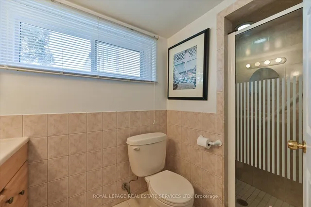 Additional image 33 of 8 Baskerville Cres