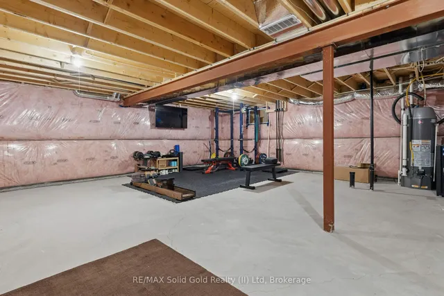 Additional image 35 of 604 Doonwoods Cres