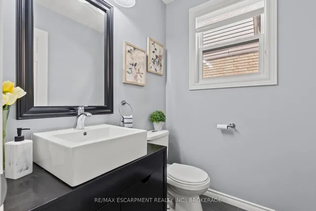 Additional image 15 of 64 Athenia Dr