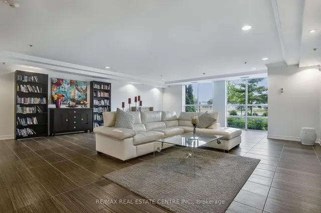 Additional image 4 of 1421 Costigan Rd Unit 504