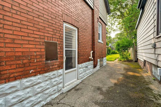 Additional image 43 of 158 Rosslyn Ave