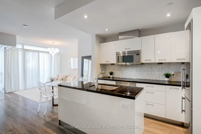 Additional image 5 of 90 Parklawn Rd Unit 1003