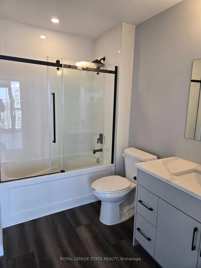 Additional image 6 of 60 Charles St Unit 1202