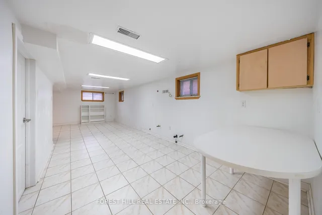 Additional image 20 of 542 Glen Park Ave