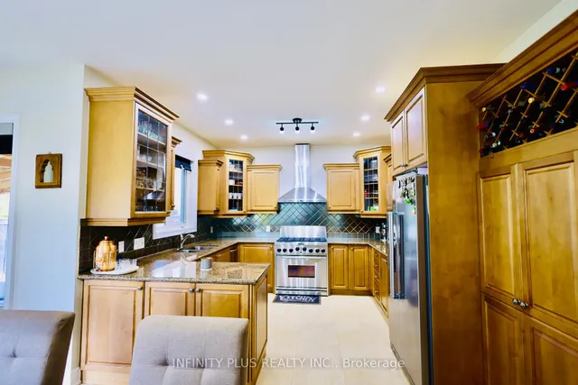 Additional image 2 of 3 Lacoste Blvd