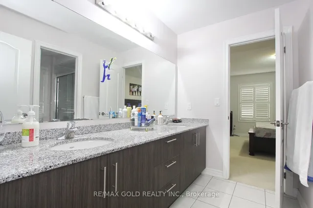 Additional image 35 of 14 Lisson Cres