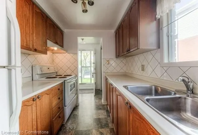 Additional image 4 of 10 Catalina Crt