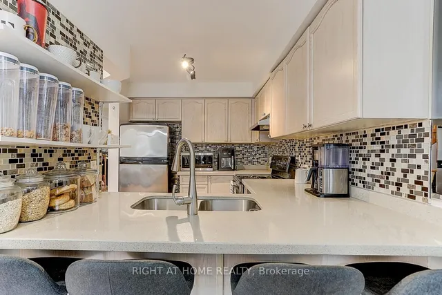 Additional image 17 of 16 Pat Brooks Terr