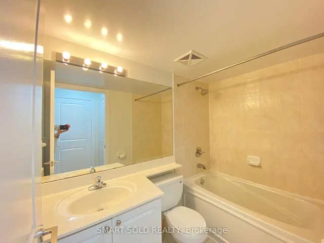 Additional image 31 of 35 Bales Ave Unit 309