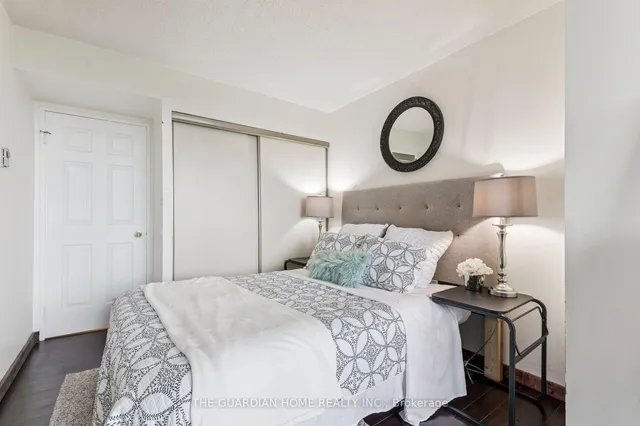 Additional image 28 of 175 bamburgh Circ Unit 707