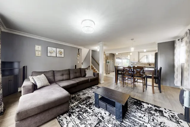 Additional image 7 of 53 Geneva Cres