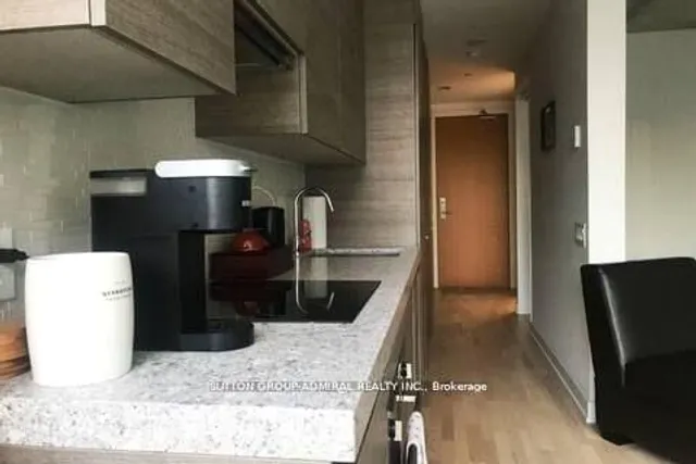 Additional image 4 of 629 King St Unit 329