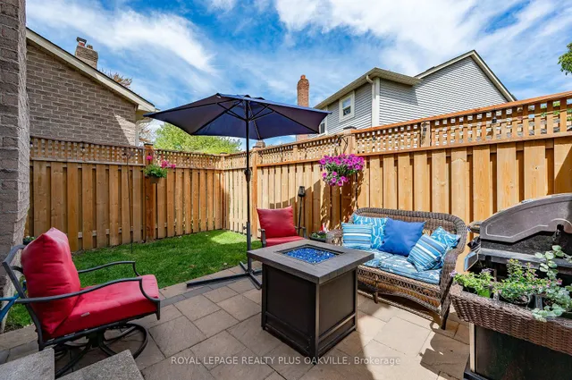 Additional image 28 of 5255 Lakeshore Rd Unit 49