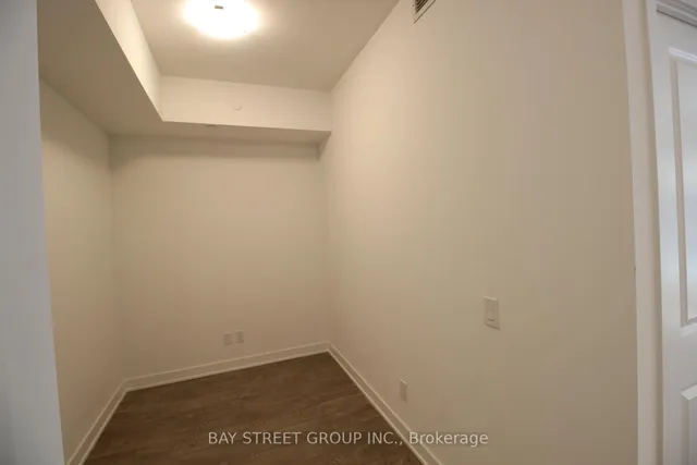 Additional image 12 of 543 Richmond St Unit 814