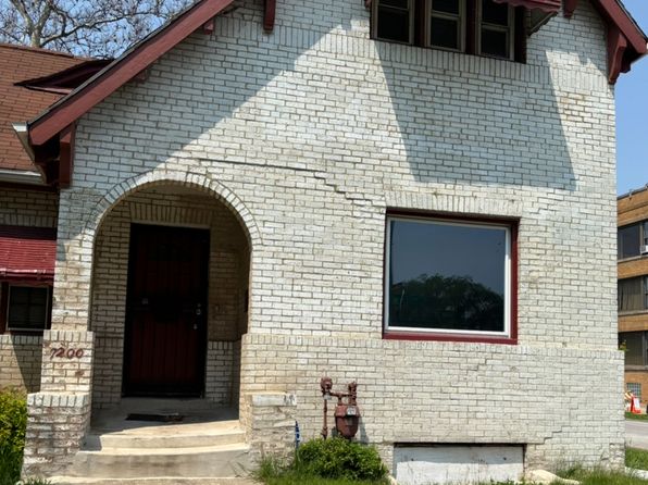 7200 S Yates Blvd, Chicago, IL 60649