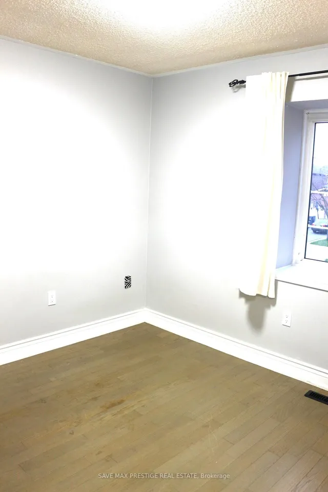 Additional image 21 of 36 Kentucky Dr