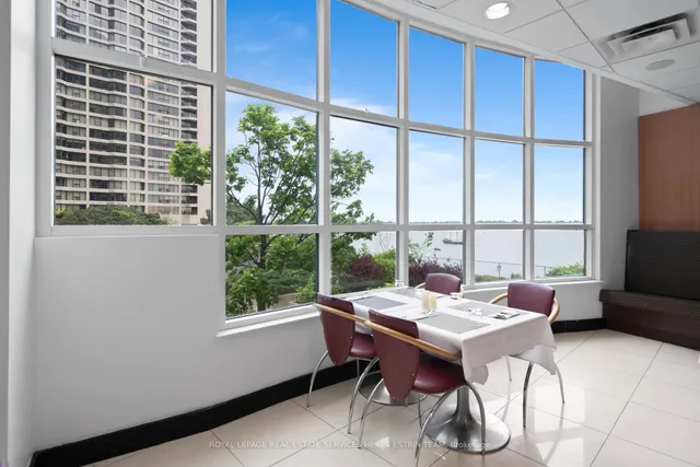 Additional image 30 of 77 Harbour Sq Unit 3504