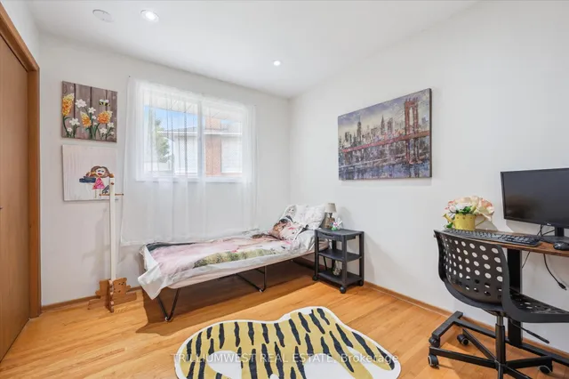 Additional image 7 of 11 Van Horne Pl