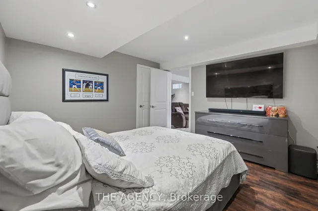 Additional image 36 of 32 Babcock St