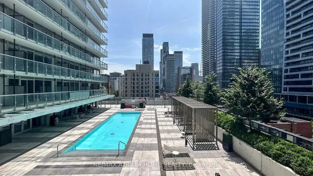 Additional image 35 of 1 Gloucester St Unit 715