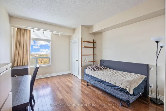 Additional image 9 of 8 Covington Rd Unit PH203