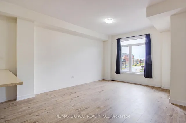 Additional image 11 of 590 North Service Rd Unit 80