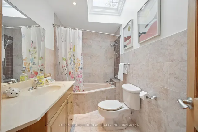 Additional image 33 of 6 Enfield Ave