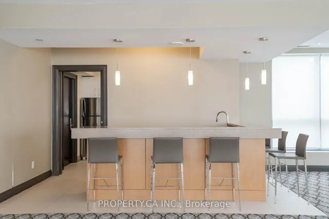 Additional image 21 of 840 Queens Plate Dr Unit 704
