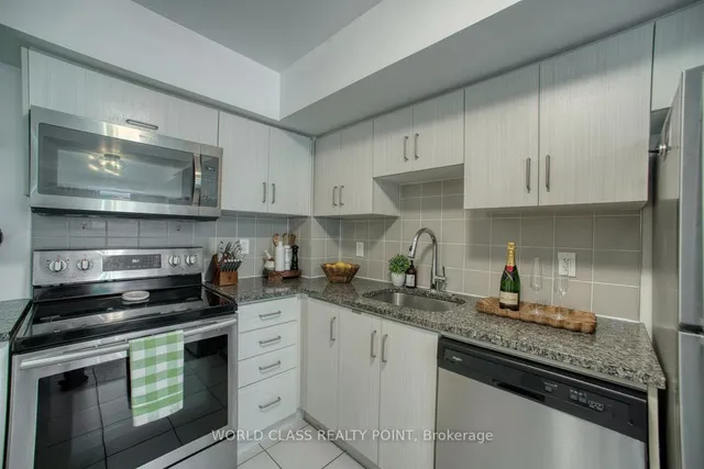 Additional image 16 of 7 Applewood Lane Unit 221