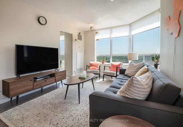 Additional image 9 of 80 Harrison Garden Blvd Unit 1526