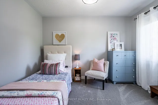 Additional image 23 of 19 Savona Cres