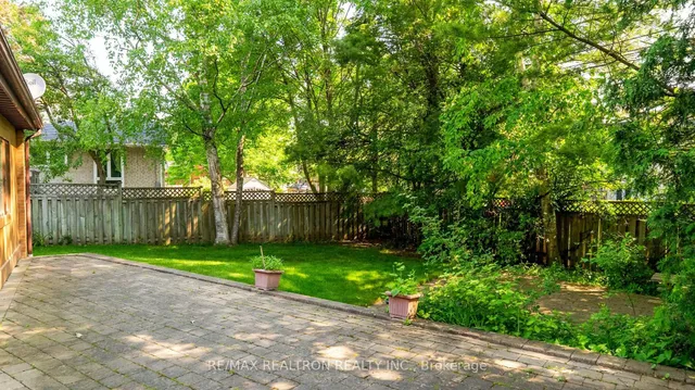 Additional image 50 of 46 Hurlingham Cres