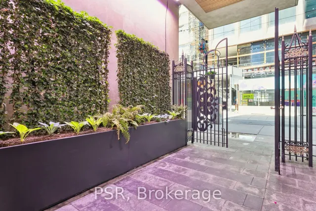 Additional image 3 of 375 King St Unit 1207