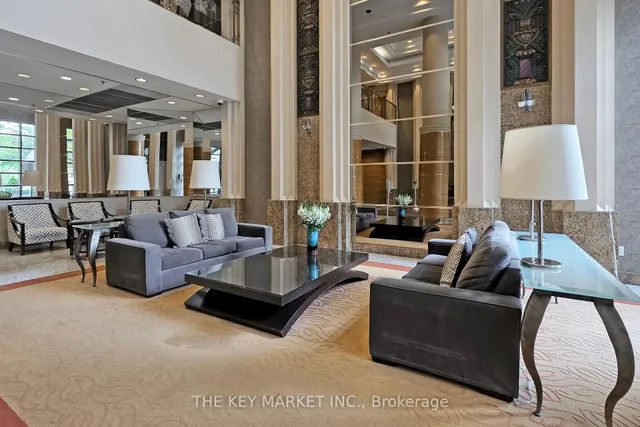 Additional image 5 of 1001 Bay St Unit 813