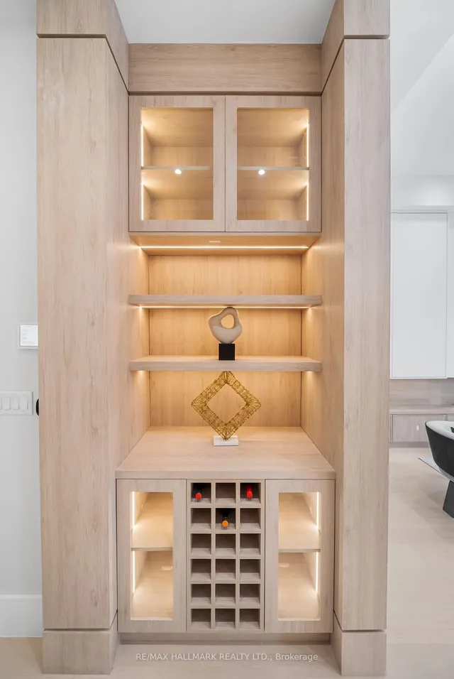 Additional image 23 of 112 Randolph Rd