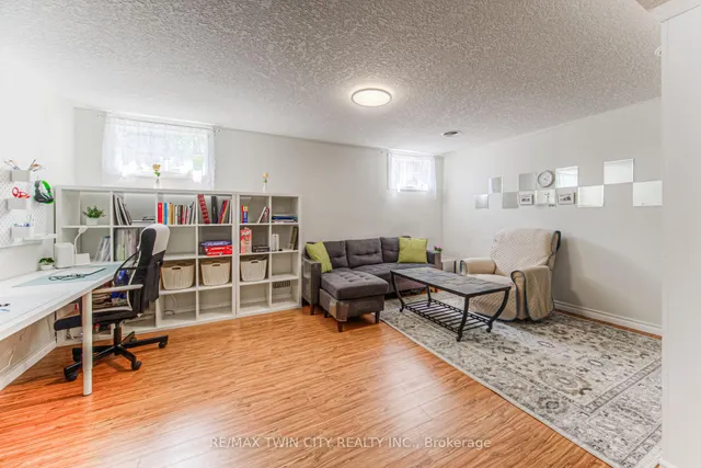 Additional image 32 of 972 Strasburg Rd Unit 4