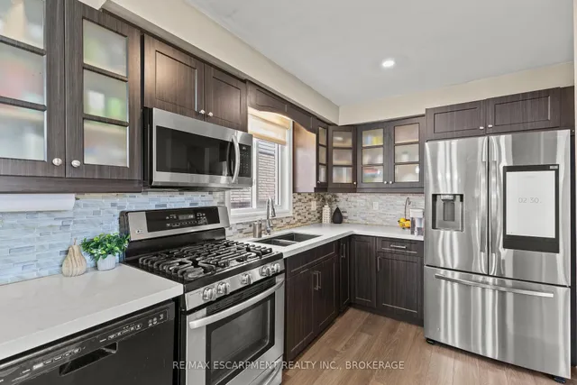 Additional image 10 of 64 Athenia Dr