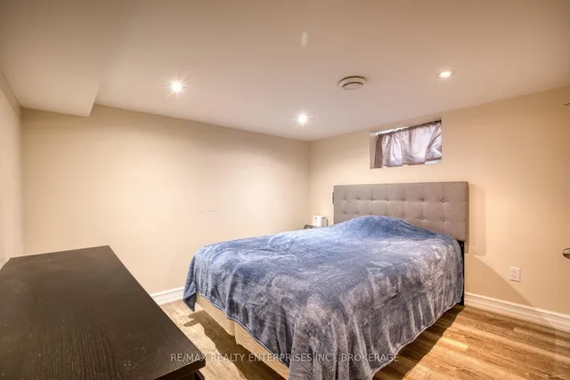 Additional image 15 of 35 Hawthorne Ave