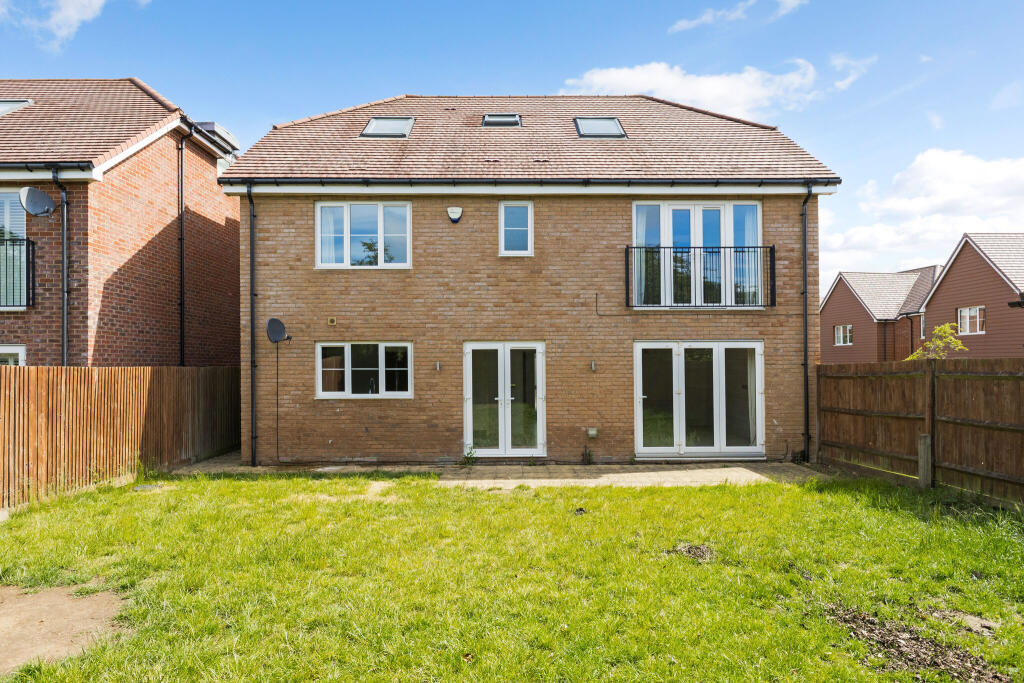 Additional image 8 of Miley Close, Harpenden, AL5