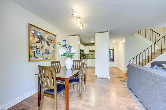 Additional image 13 of 1008 Falgarwood Dr Unit 2