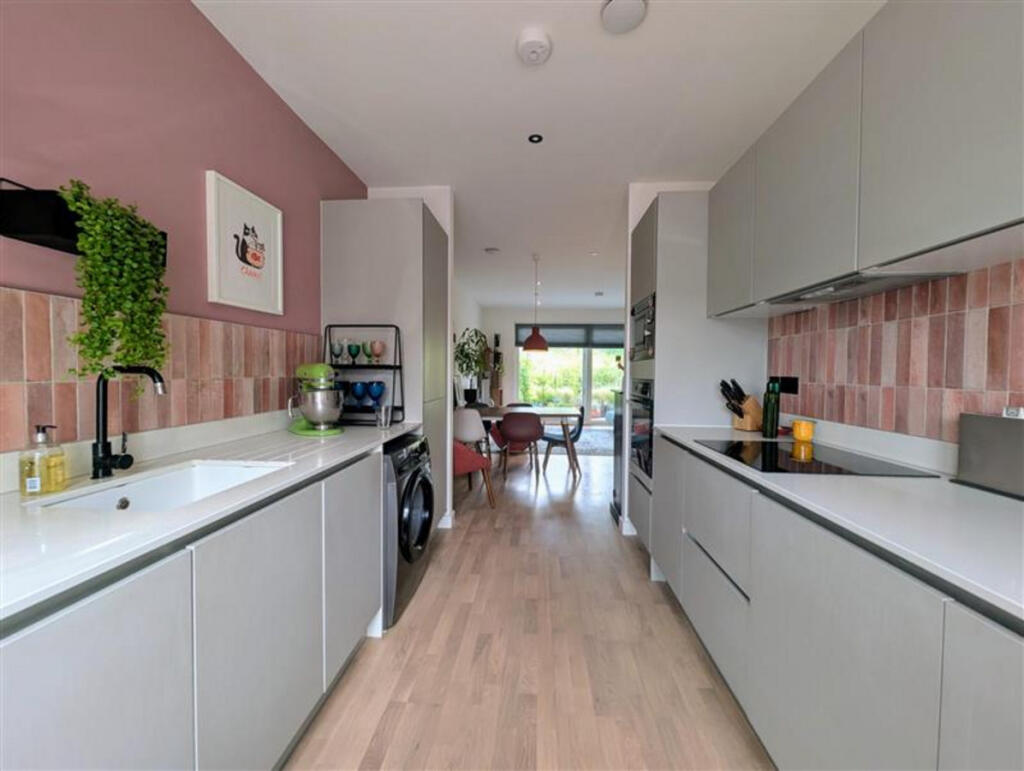 Additional image 4 of South Loop Square, Birmingham, B16 0