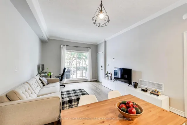 Additional image 6 of 207 Wellesley St Unit 207