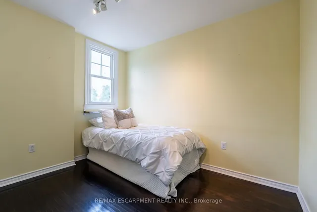 Additional image 25 of 40 EAST 22ND St