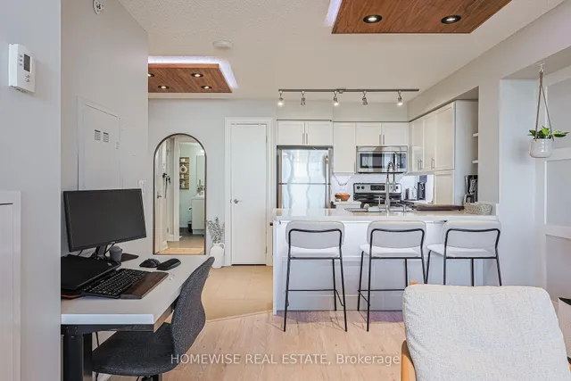 Additional image 15 of 800 Lawrence Ave Unit 1313