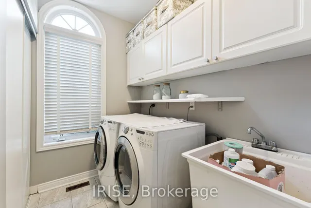 Additional image 21 of 20 Viewmount Cres