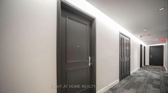 Additional image 10 of 88 Park Lawn Rd Unit 1010