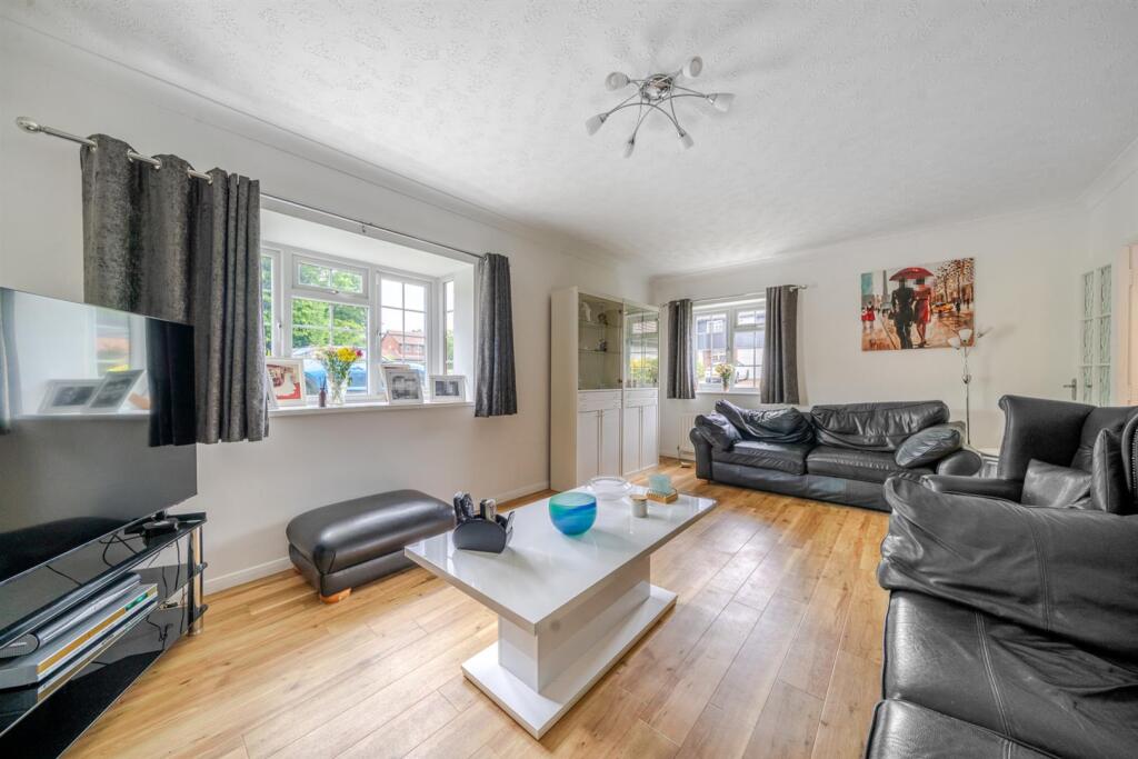 Additional image 4 of Woodlands, Brookmans Park, Hatfield