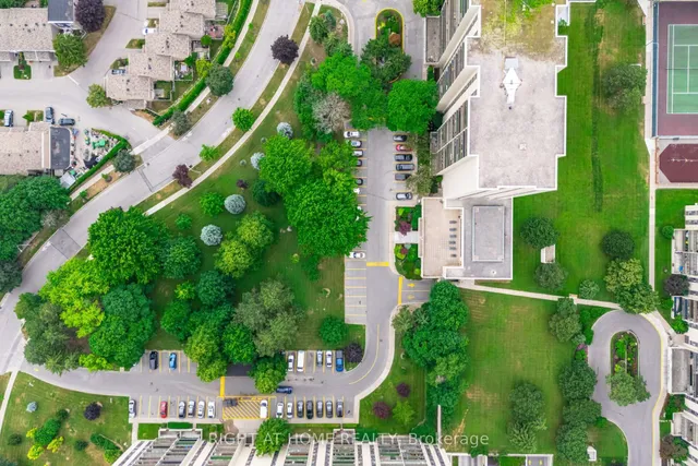 Additional image 4 of 260 Seneca Hill Dr Unit 210