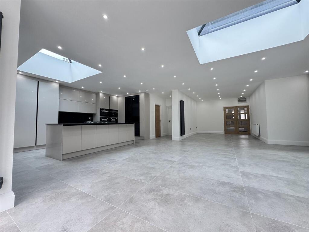 Additional image 63 of Englestede Close, Handsworth Wood. Birmingham