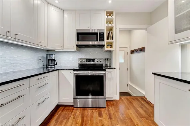 Additional image 5 of 584 Krug St